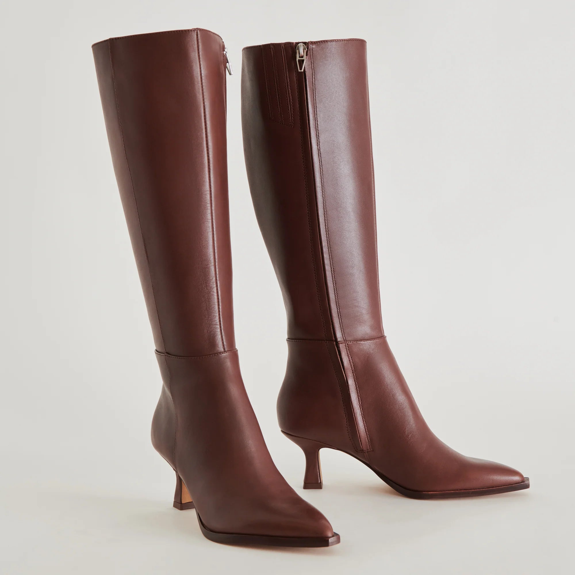 AUGGIE WIDE CALF CHOCOLATE LEATHER