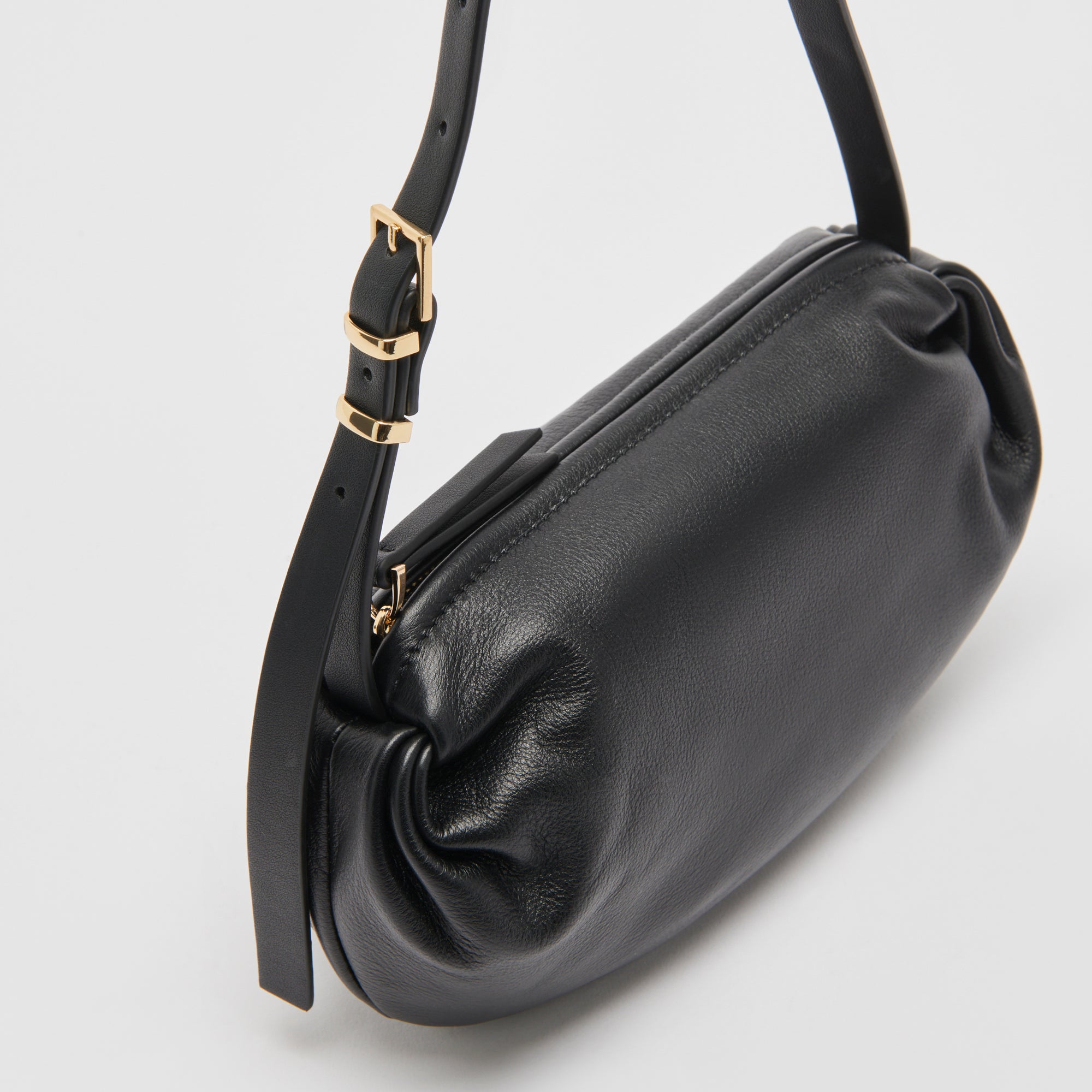 LIVI BLACK LEATHER