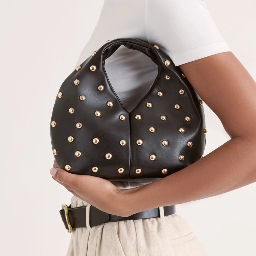 DAHLIA BLACK