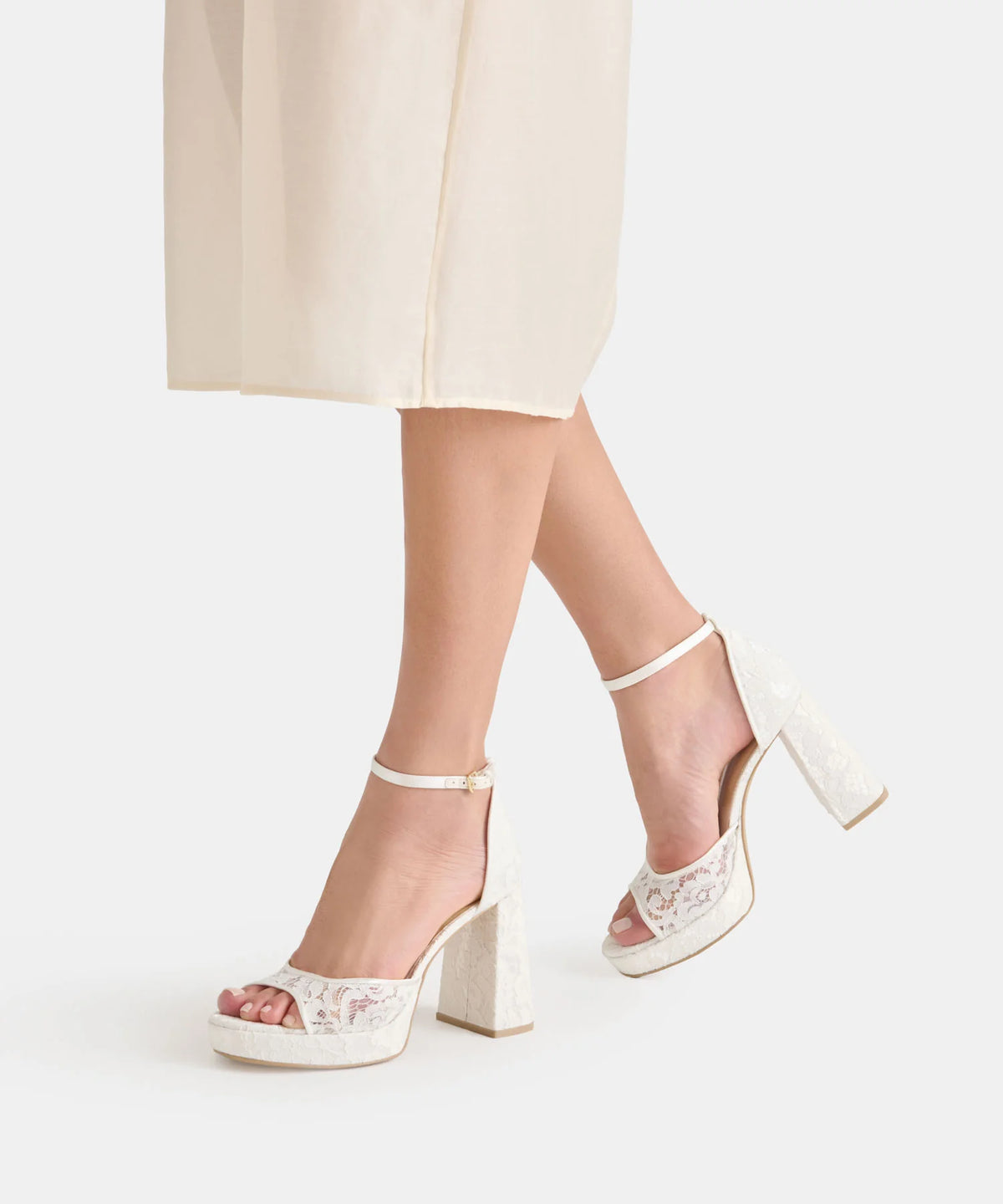 PANDRO TRUE WHITE LACE - view 2