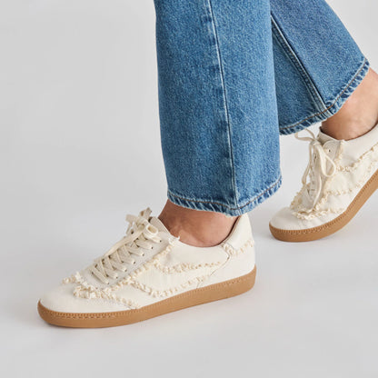 NOTICE LACE IVORY SUEDE
