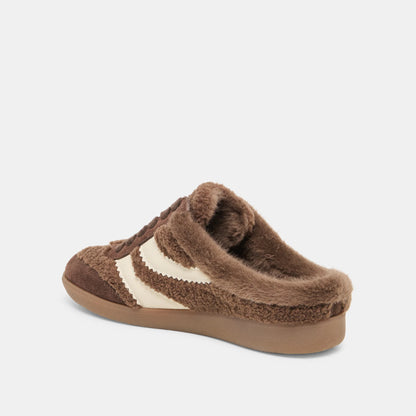 MERIT SLIDE PLUSH DK BROWN PLUSH