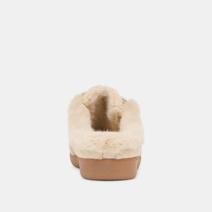 MERIT SLIDE PLUSH NATURAL MULTI PLUSH