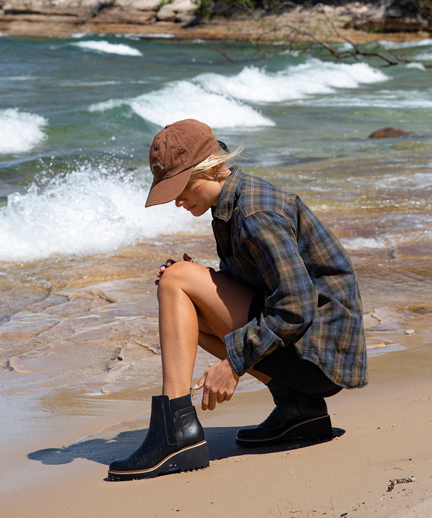 HUEY H2O BLACK LEATHER – Dolce Vita Canada - Main Image